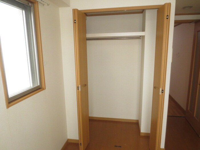 物件内観写真9　(洗面)