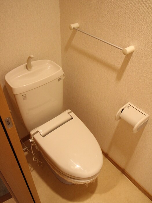 物件内観写真12　(トイレ)