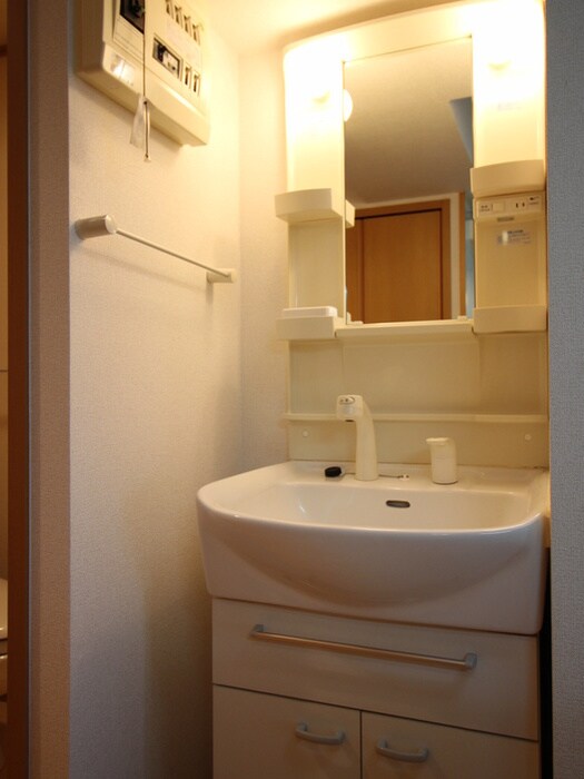 物件内観写真13　(洗面)