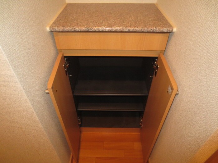 物件内観写真14　(靴箱)