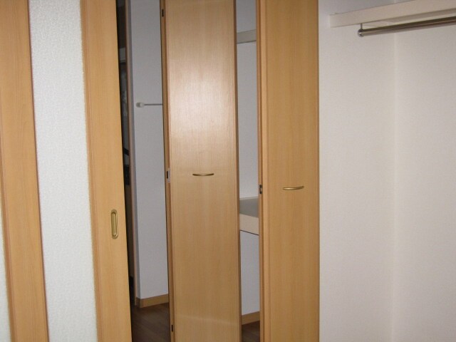 物件内観写真15　(居室)