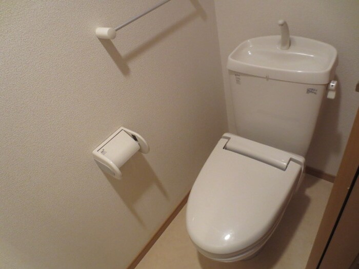 物件内観写真15　(トイレ)