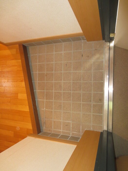 物件内観写真19　(玄関)