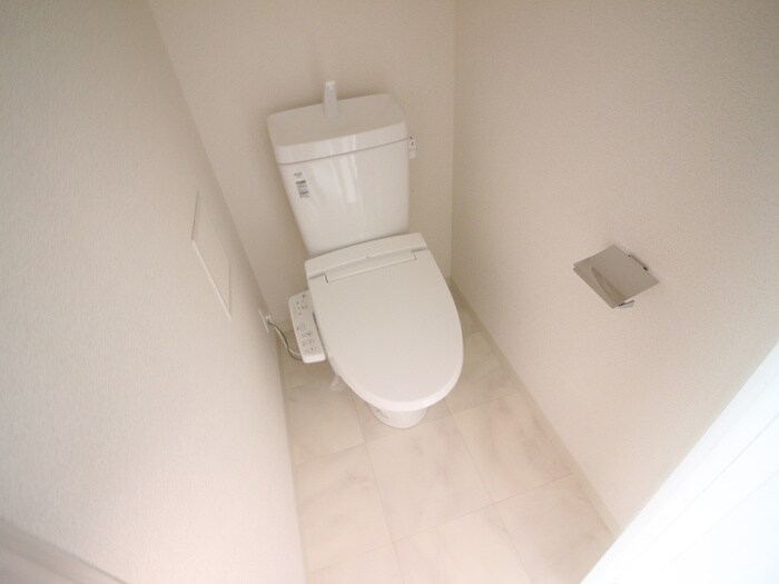 物件内観写真13　(トイレ)