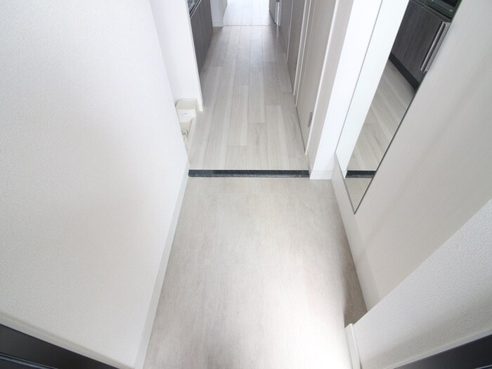 物件内観写真21　(玄関)