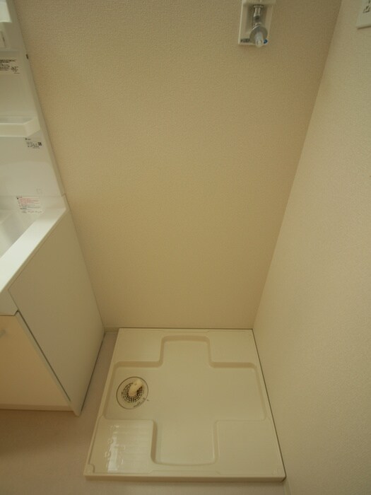 物件内観写真18　(洗濯機置場)