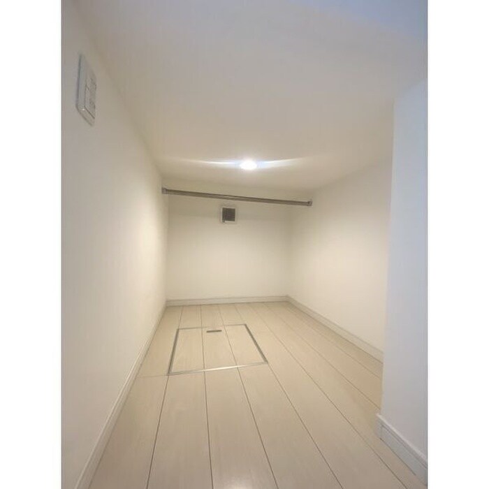 物件内観写真16　(収納)