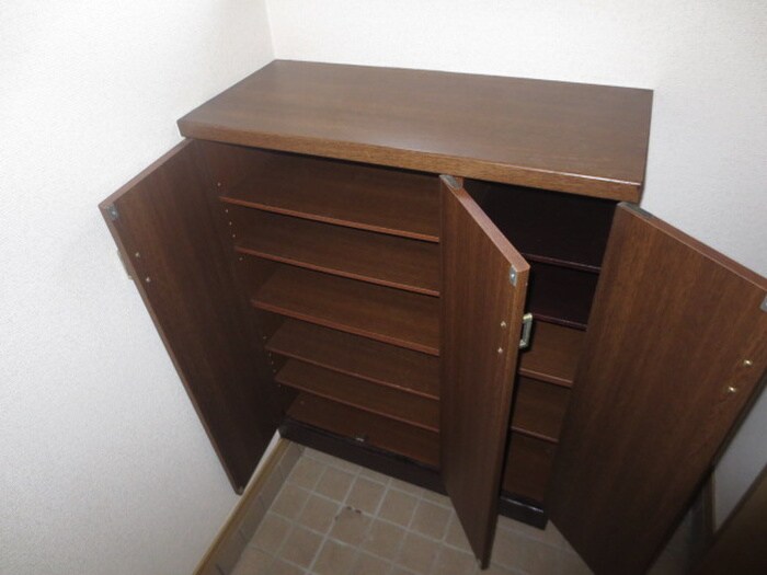 物件内観写真7　(靴箱)