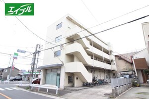 荒川ビル外観写真