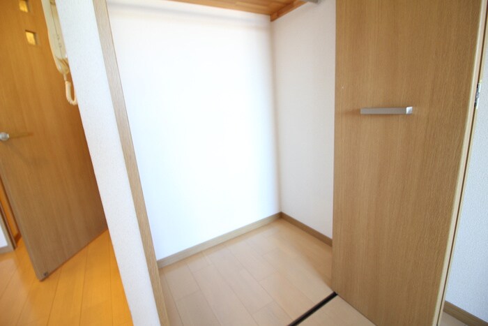 物件内観写真9　(収納)