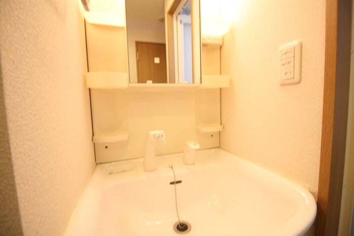 物件内観写真12　(洗面)