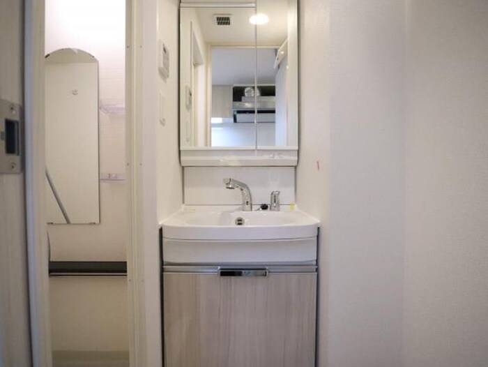 物件内観写真13　(洗面)