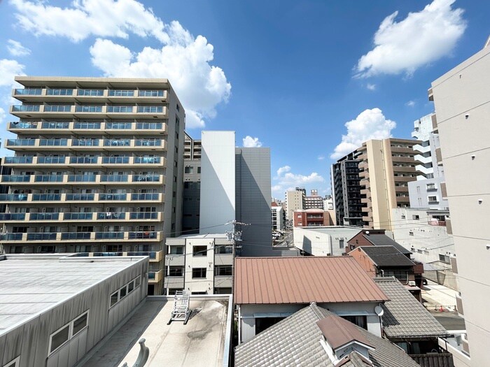 物件内観写真15　(室内からの展望)