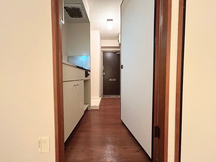 物件内観写真19　(廊下)