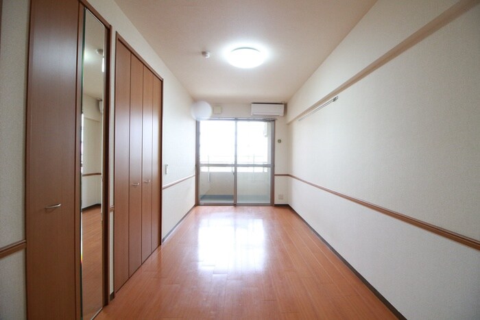 物件内観写真9　(居室)