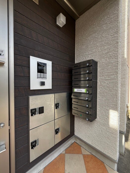 物件外観写真4　(建物設備)