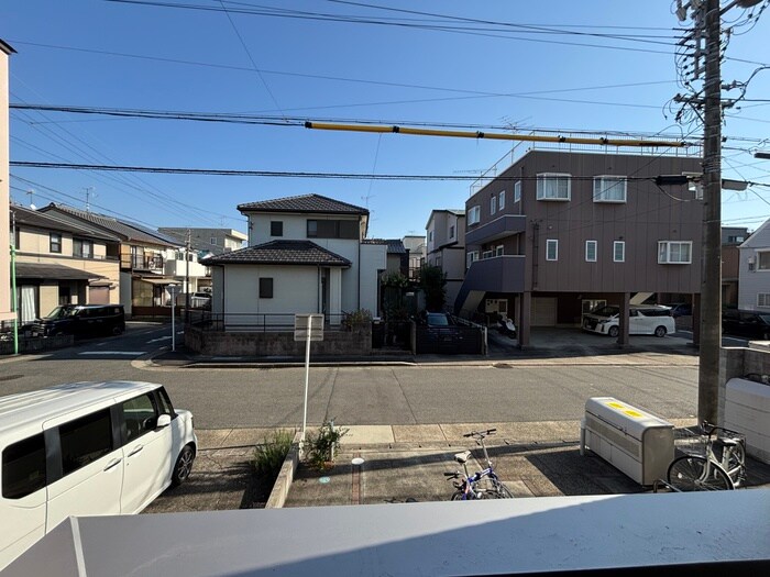 物件内観写真18　(室内からの展望)