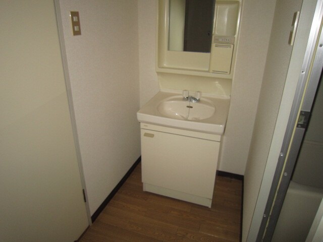 物件内観写真9　(洗面)