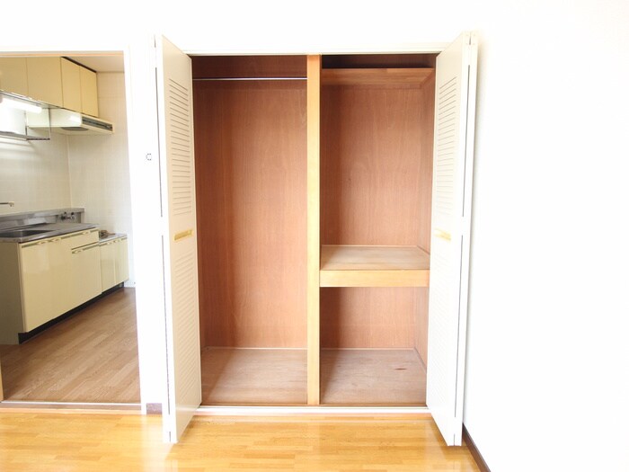 物件内観写真9　(収納)