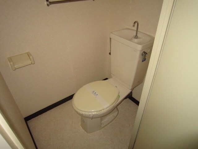 物件内観写真11　(トイレ)