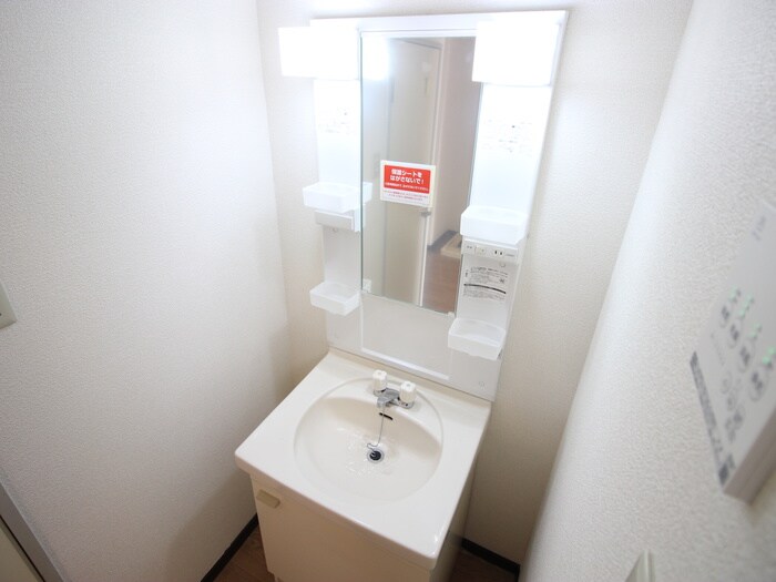 物件内観写真12　(洗面)