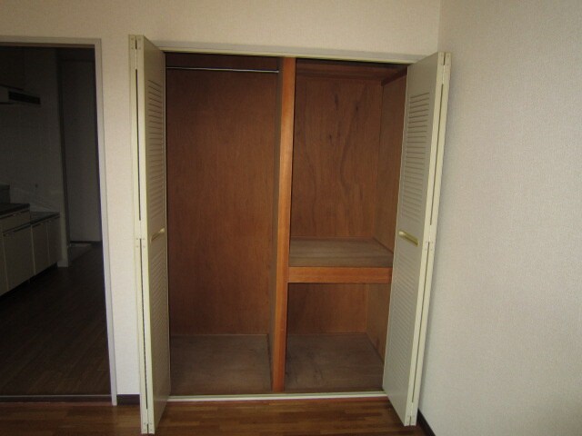 物件内観写真14　(収納)