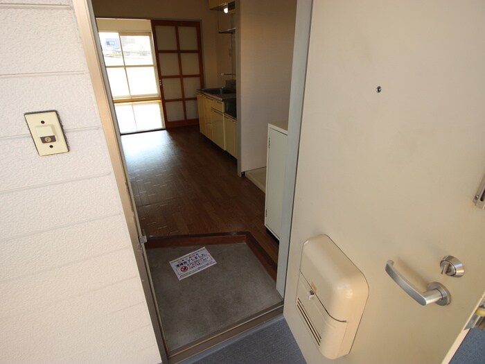 物件内観写真21　(玄関)