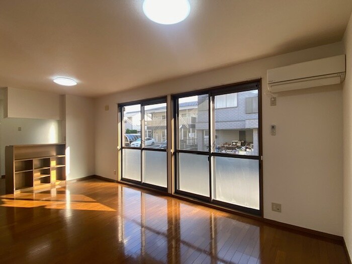 物件内観写真10　(内観写真)