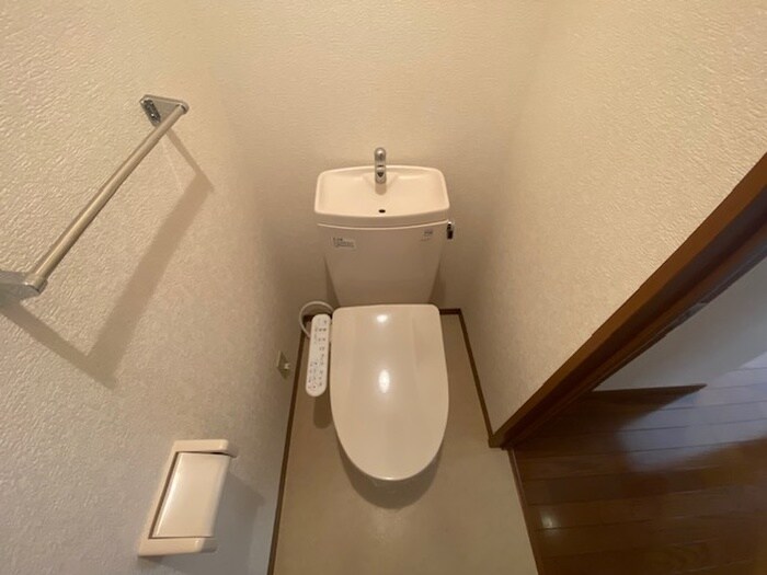 物件内観写真15　(トイレ)