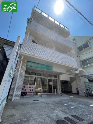 レイナビル外観写真