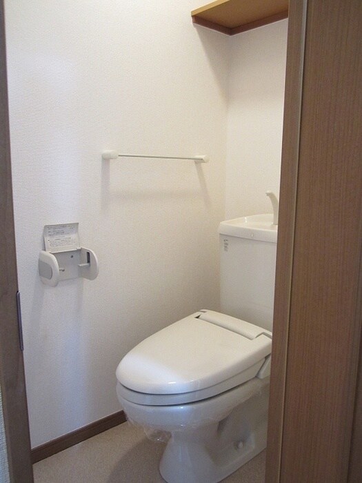 物件内観写真13　(トイレ)