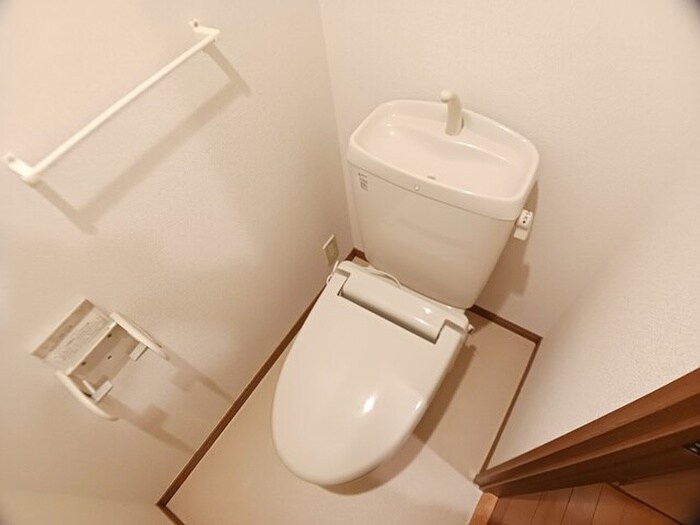 物件内観写真13　(トイレ)