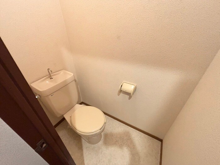 物件内観写真11　(トイレ)