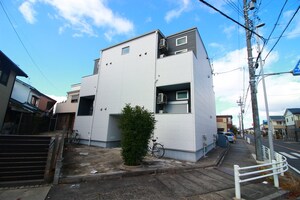 Tir　na　nOg外観写真