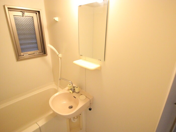 物件内観写真11　(洗面)