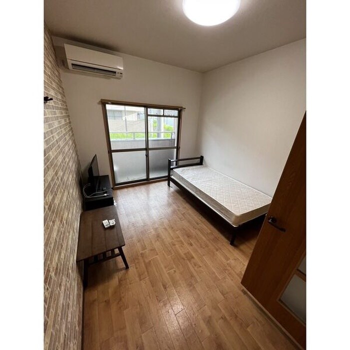 物件内観写真15　(居室)