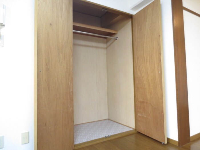 物件内観写真11　(収納)