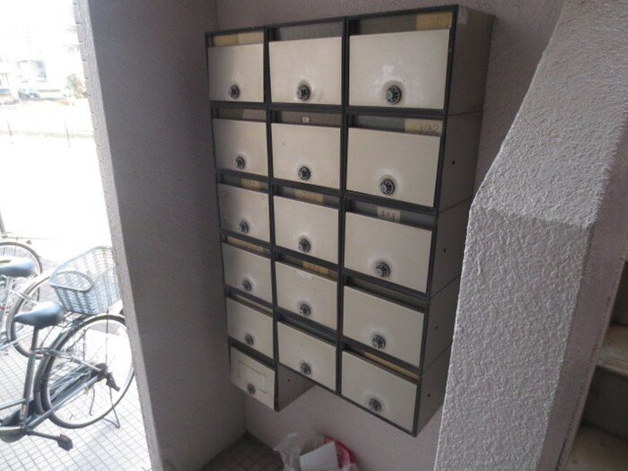 物件外観写真4　(建物設備)