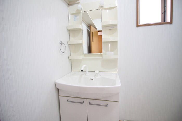 物件内観写真10　(洗面)