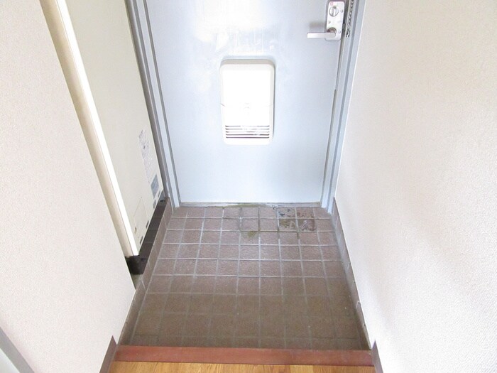 物件内観写真15　(玄関)