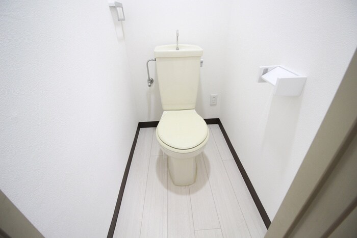 物件内観写真11　(トイレ)