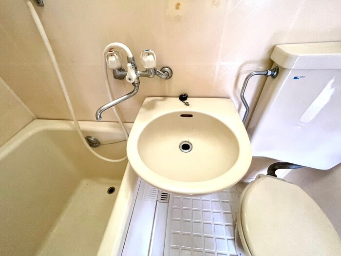 物件内観写真13　(洗面)