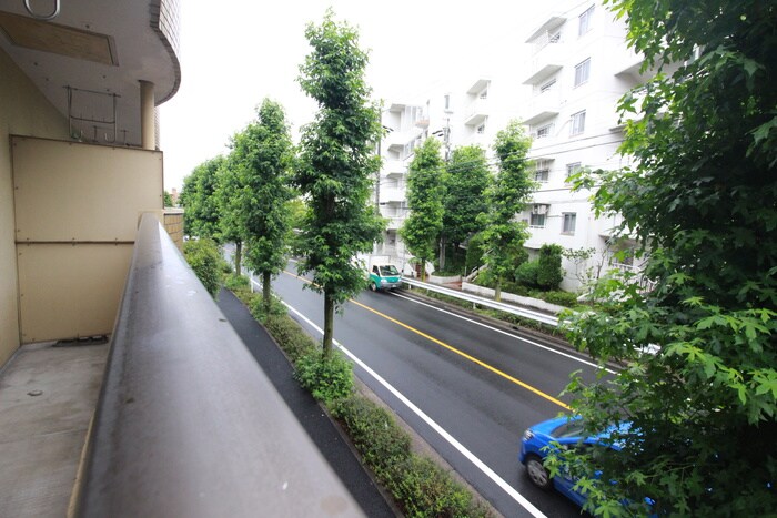 物件内観写真15　(室内からの展望)