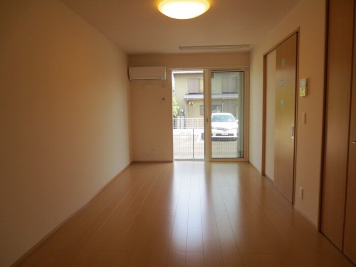 物件内観写真5　(居室)