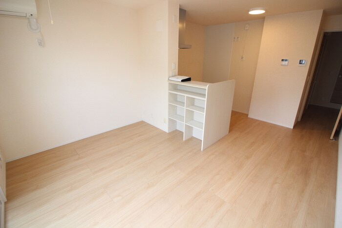 物件内観写真3　(居室)