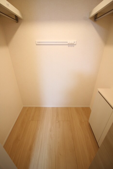 物件内観写真5　(収納)