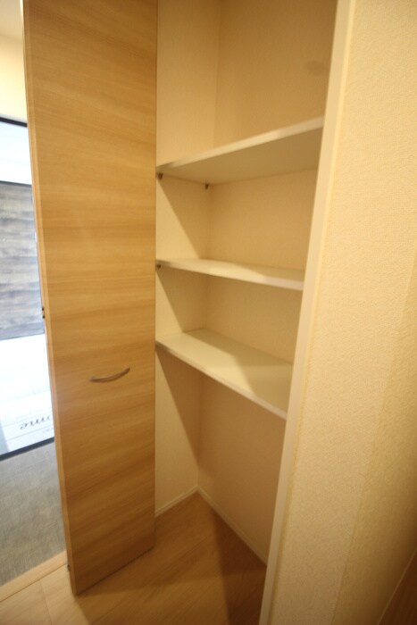 物件内観写真13　(収納)