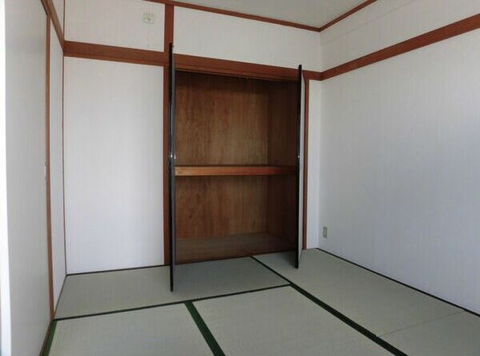 物件内観写真7　(居室)