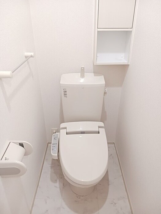 物件内観写真8　(トイレ)