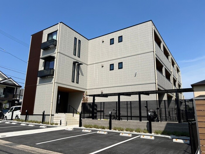 物件外観写真1　(外観写真)